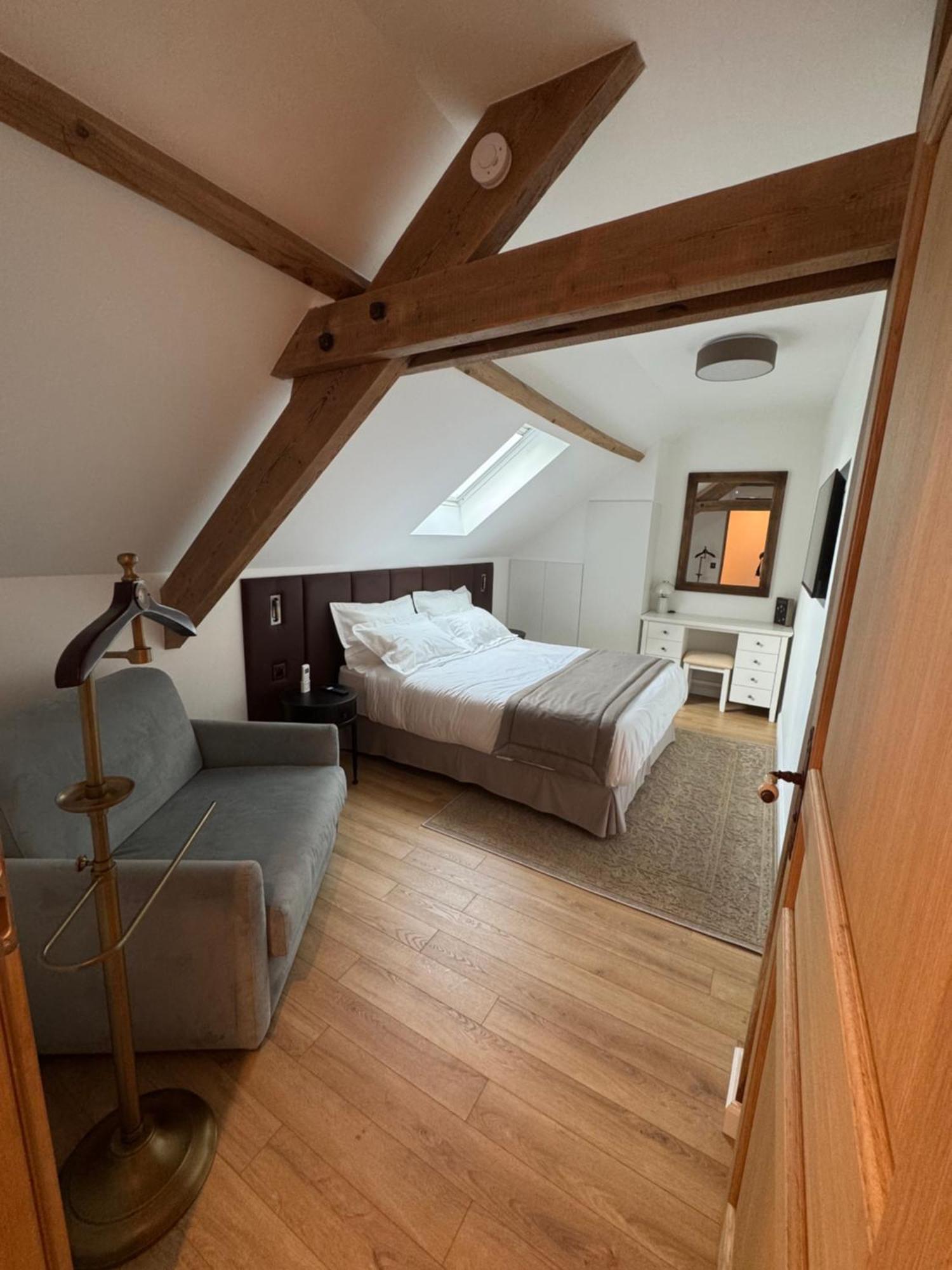 Le Cottage Maisonnette Dans Corps De Ferme Ollainville Zewnętrze zdjęcie